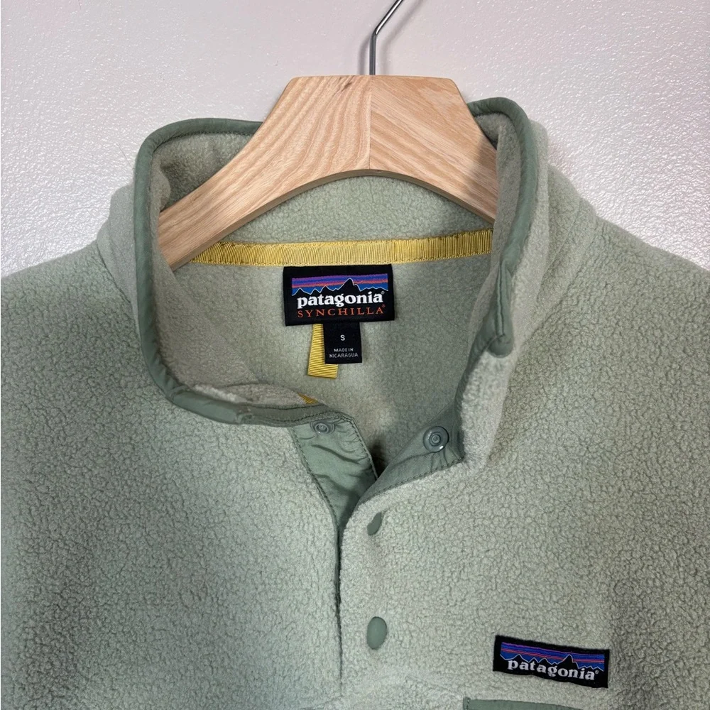 Patagonia Green Fleece Pullover - Picture 2 of 3
